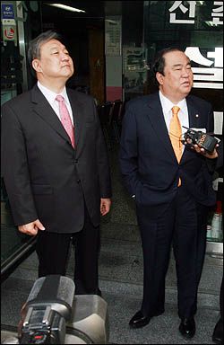 '문·근·영' 신촌설렁탕설렁탕 회동... "'근'이 빠져서"